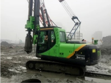 Profondeur de forage 83 m Machine à pile rotative Diamètre 2500 mm couple 360 KN.M KR360c