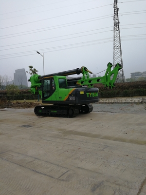 Cummins F3.8 Piling rig rotatif 2200 tours par minute 100kN Force de poussée du cylindre de foule Piling rig rotatif