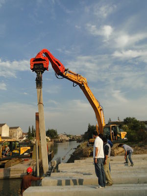 Qualité  TYSIM VS400 Excavator Hammer Mounted Pile Driver / Pile Driving Hammer 2.15t usine