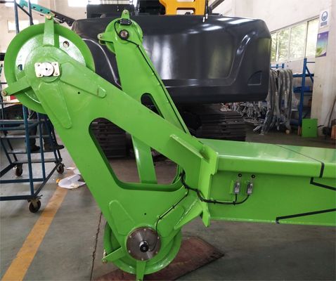 XR220D Piling rig rotatif avec hauteur de transport de 3507 mm 6-30 RPM Vitesse de rotation et force de foule de 200 KN pour le forage de fondations